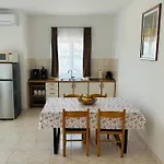 Iva Apartment *
