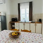 Apartment Iva Orebić